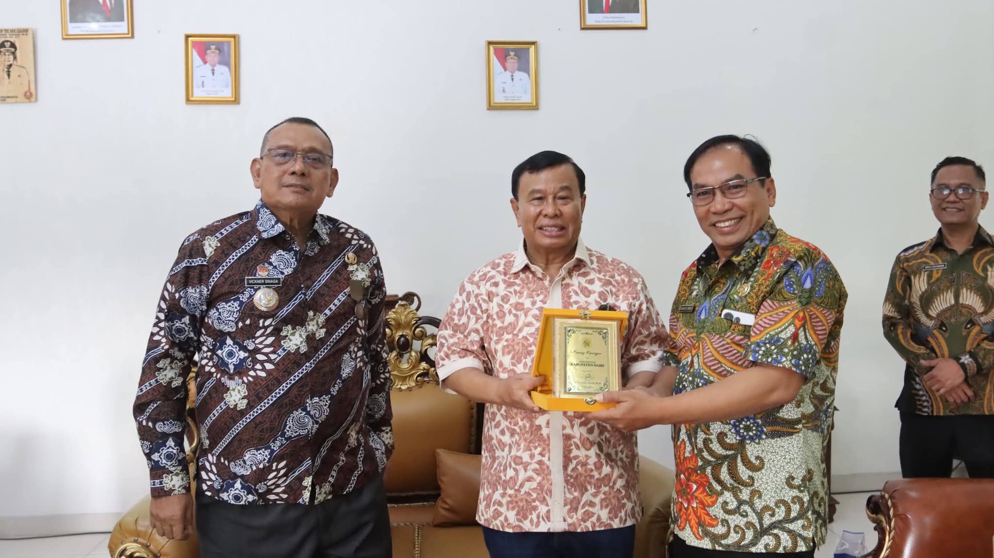 dukung