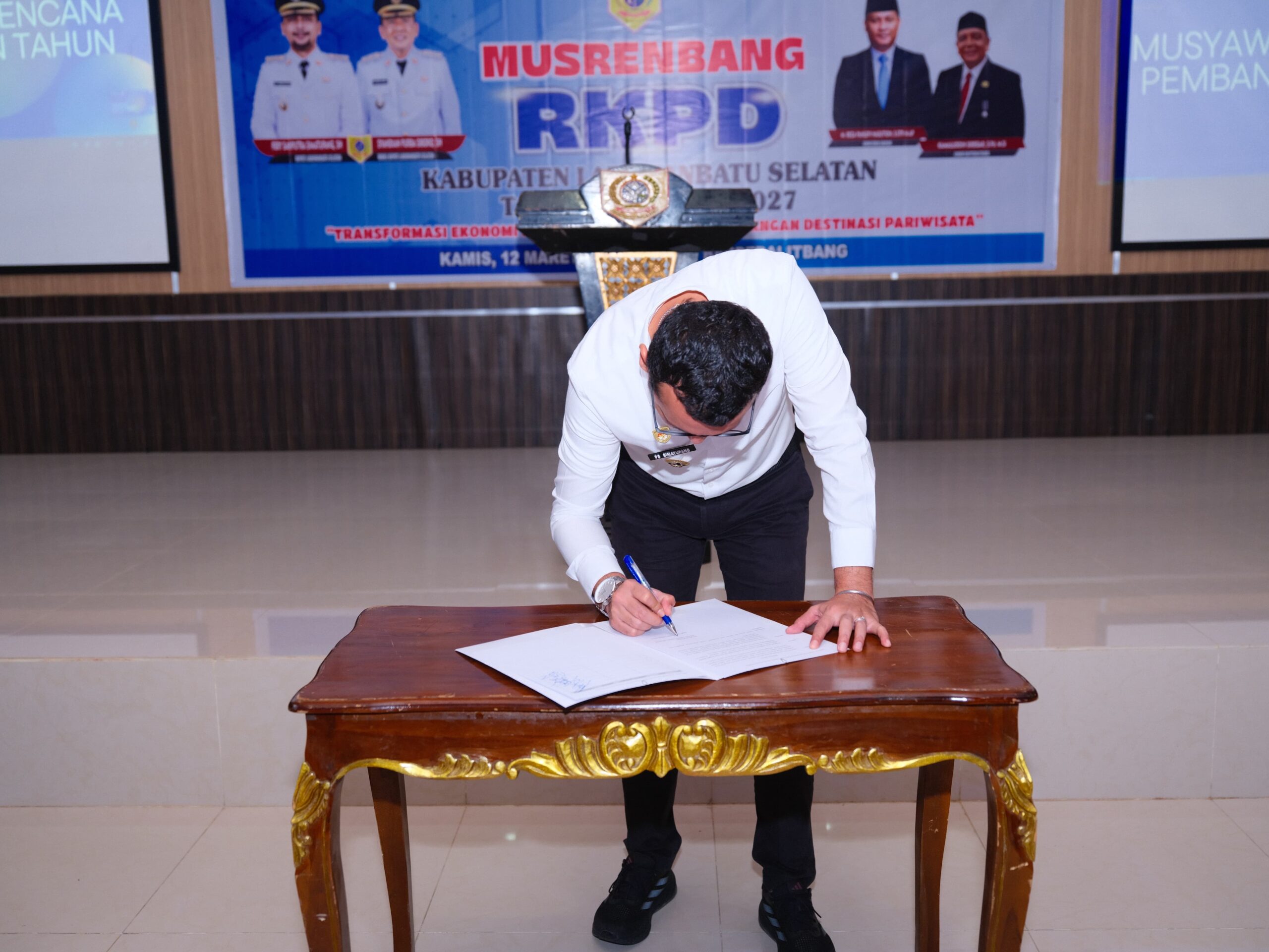 bupati